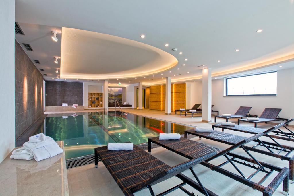 Hotel Lukas Fiss Kültér fotó