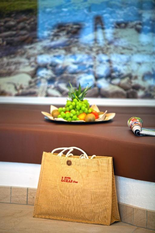Hotel Lukas Fiss Kültér fotó