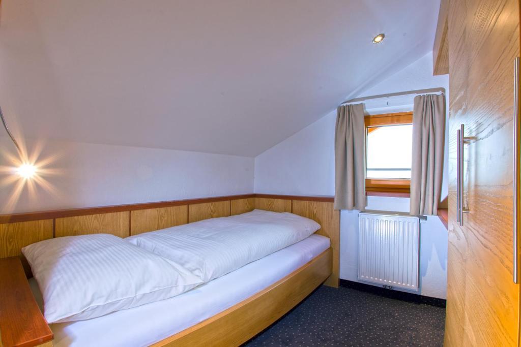 Hotel Lukas Fiss Szoba fotó